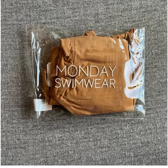 MONDAY SWIMWEAR Aruba One Piece - Toffee - Picture 4 of 9